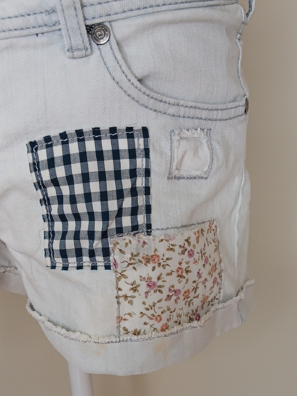 Element Low Rise Patchwork Denim Shorts Size  10 - Picture 2 of 8